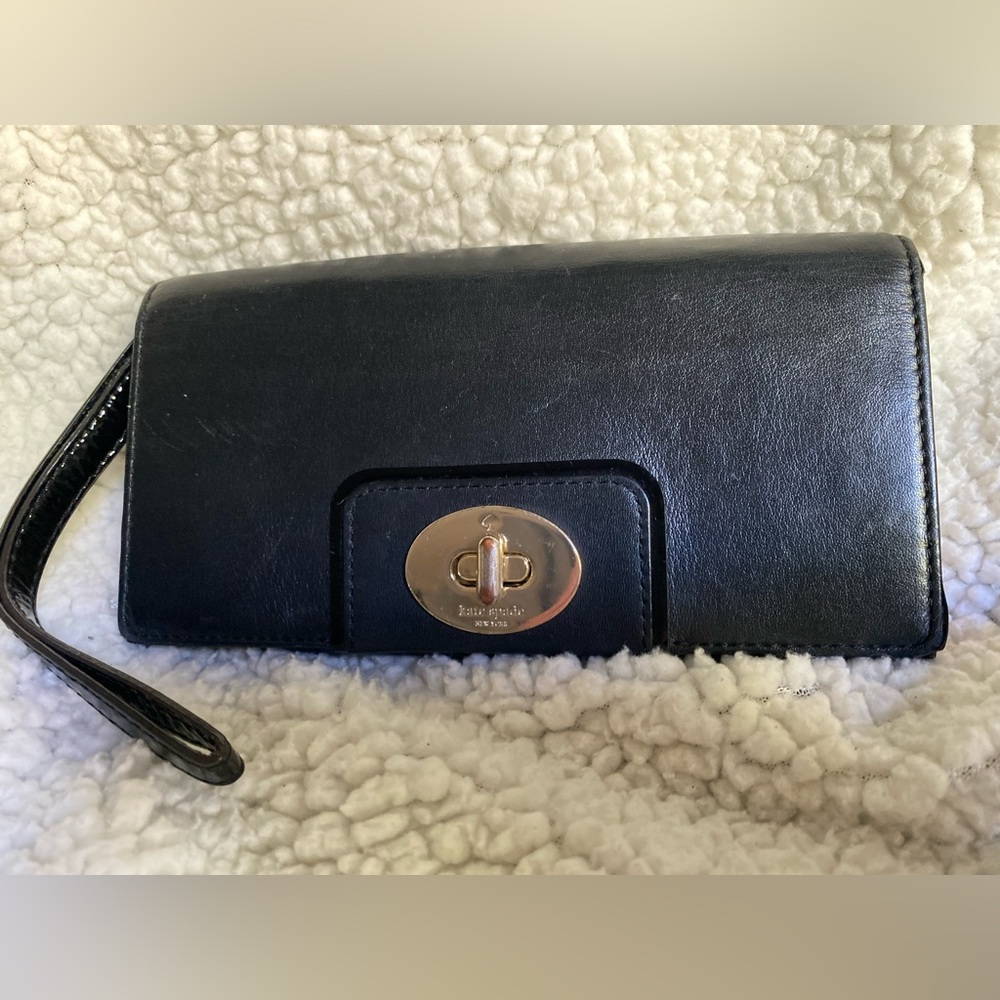Kate Spade black wristlet